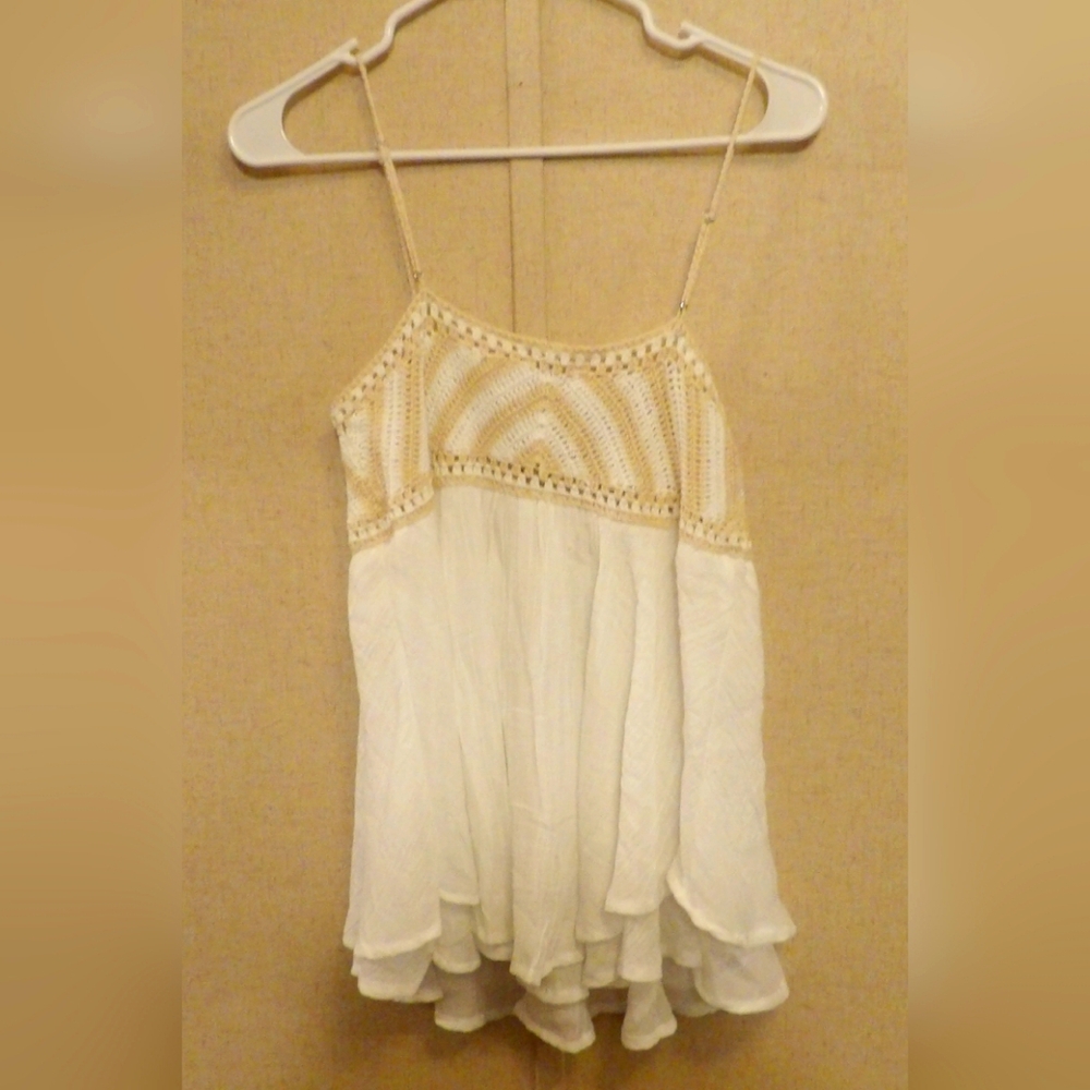 MUR MUR Women's boho crochet Tank top sz. S